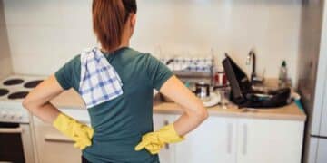 Amas de casa podrán acceder al subsidio para mayores de 52 sin cotización.
