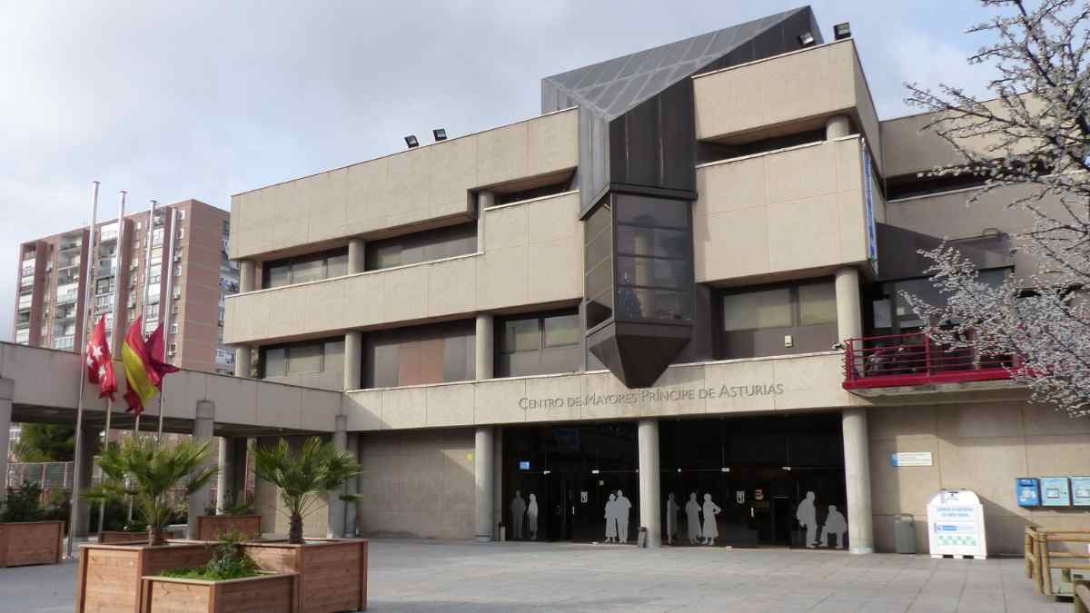 Centro de mayores Príncipe de Asturias en Ciudad Lineal Madrid.