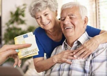 Jubilados mutualistas reciben devolución del IRPF con intereses de demora de Hacienda.