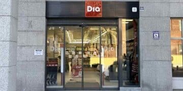 Fachada de supermercado Dia en Madrid tras nuevas aperturas en Móstoles y Leganés con generación de empleo.