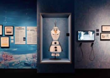 Olaf en la exposición Disney 100 años en Madrid.