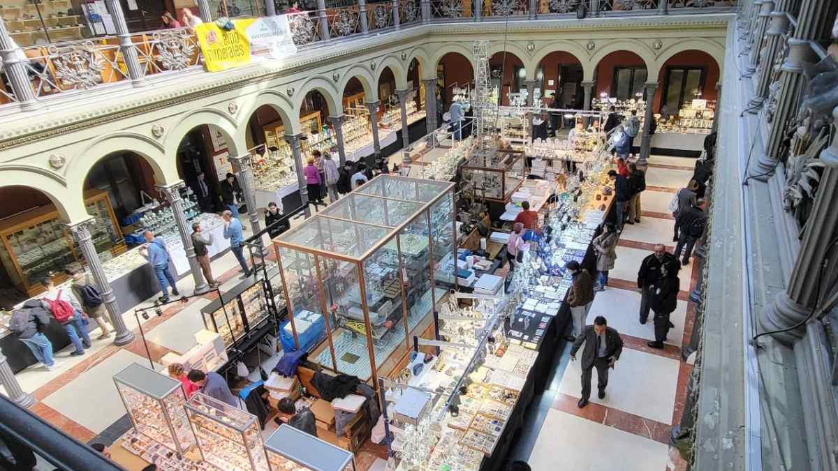 Mercadillo de minerales en la Escuela de Minas de Madrid con entrada gratuita.