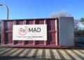 Contenedor ReMAD para donar y reutilizar muebles y electrodomésticos en Madrid.