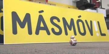 Logo de MásMóvil tras multa de 200000 euros por fallo en portabilidades.