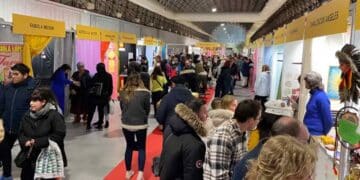 Feria Esotérica de Madrid 2025 en Chamartín con más de 70 expositores y talleres gratuitos de espiritualidad.