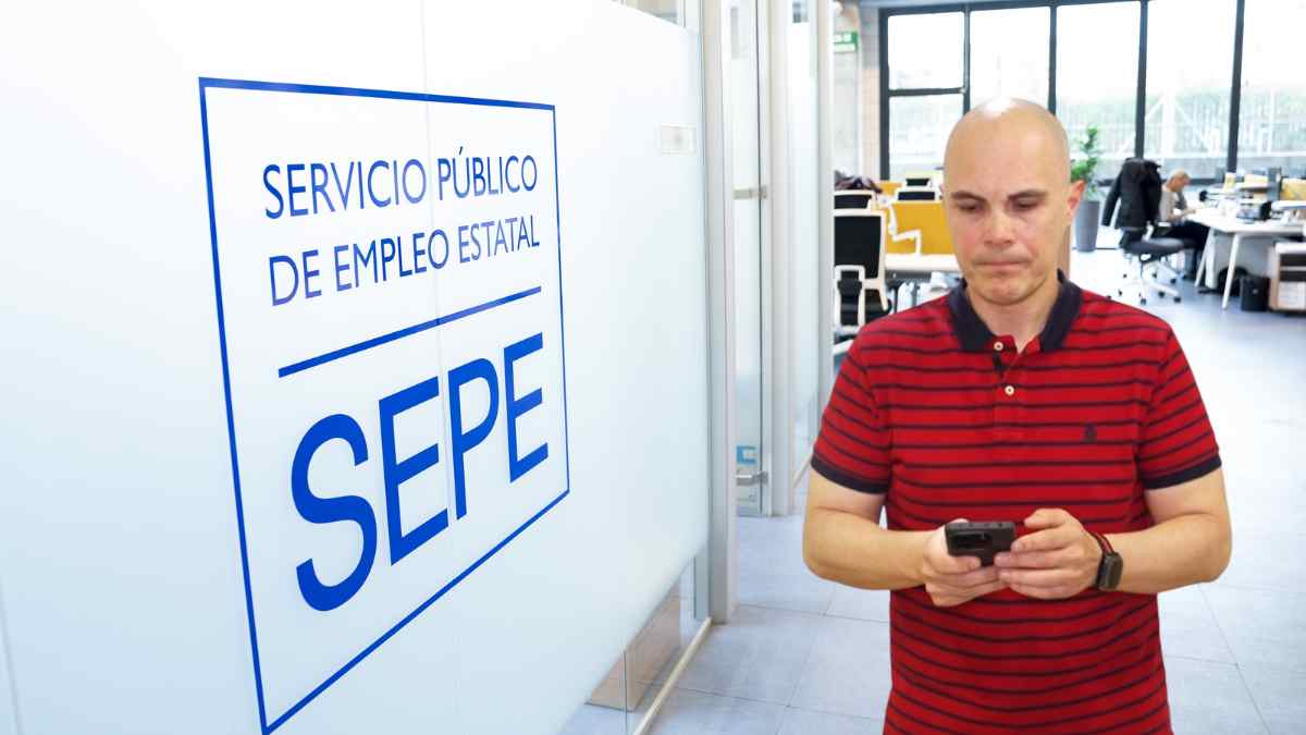 Oficina del SEPE reclamando dinero por no comunicar contratación