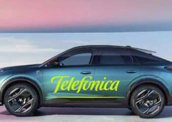 Coche compartido de Telefónica para empleados con sistema Blablacar interno.