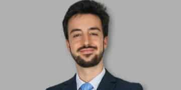 abogado laboral advierte revisar la fecha de antigüedad en la nómina.