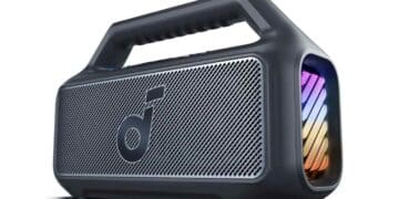 Altavoz Bluetooth con 24 horas de autonomía resistente al agua y Power Bank.