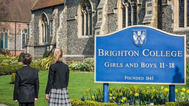 Fachada del Brighton College, colegio británico que abrirá en Madrid en 2027 con su modelo de excelencia académica.