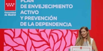 Presentación del Plan de Envejecimiento Activo de la Comunidad de Madrid relacionado con el Carnet Senior.