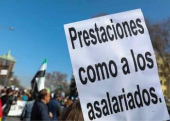 Manifestación de autónomos reclamando prestaciones iguales a los asalariados.