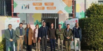 Inauguración de la II Feria de Empleo en la Cañada Real Galiana en Madrid.