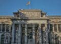 Fachada del Museo del Prado en Madrid, sede del recorrido “El Prado en femenino III” sobre el mecenazgo artístico femenino.
