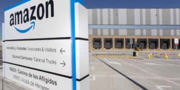 Centro logístico de Amazon en Alcalá de Henares donde se buscan mozos de almacén en Madrid