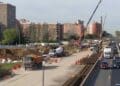 Obras en Latina Madrid con maquinaria y cortes de tráfico en el Paseo de Extremadura.