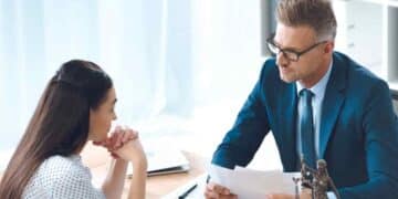 trabajador empresa reunión pacto de permanencia artículo 21 Estatuto de los Trabajadores.