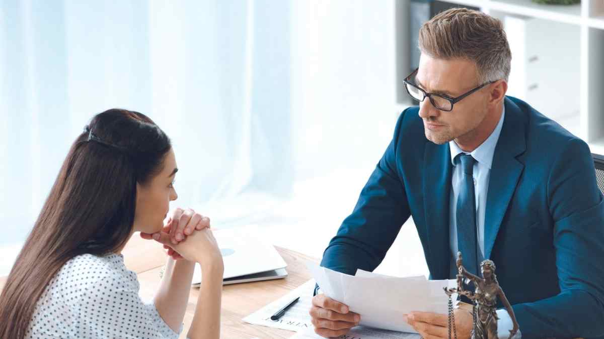 trabajador empresa reunión pacto de permanencia artículo 21 Estatuto de los Trabajadores.