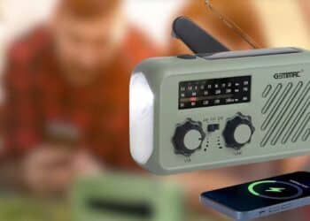 Radio de emergencia portátil con linterna y batería externa para apagones o acampadas