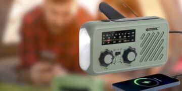 Radio de emergencia portátil con linterna y batería externa para apagones o acampadas