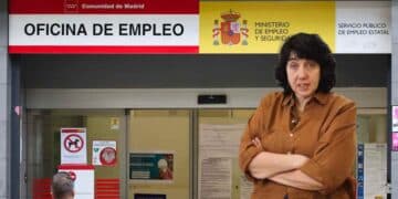 Oficina de empleo del SEPE con información sobre paro en excedencia.