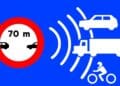 Señal S991f de la DGT que avisa de radar de distancia mínima entre vehículos