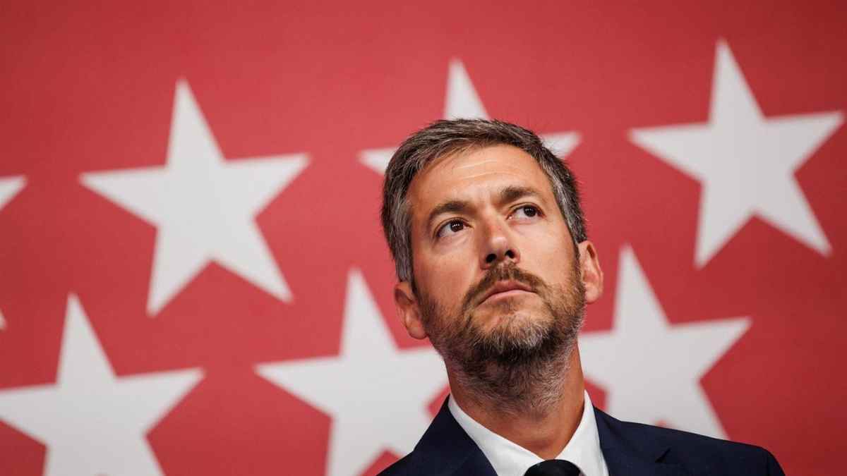 Representante institucional de la Comunidad de Madrid durante un acto sobre la Tarifa Cero para autónomos.