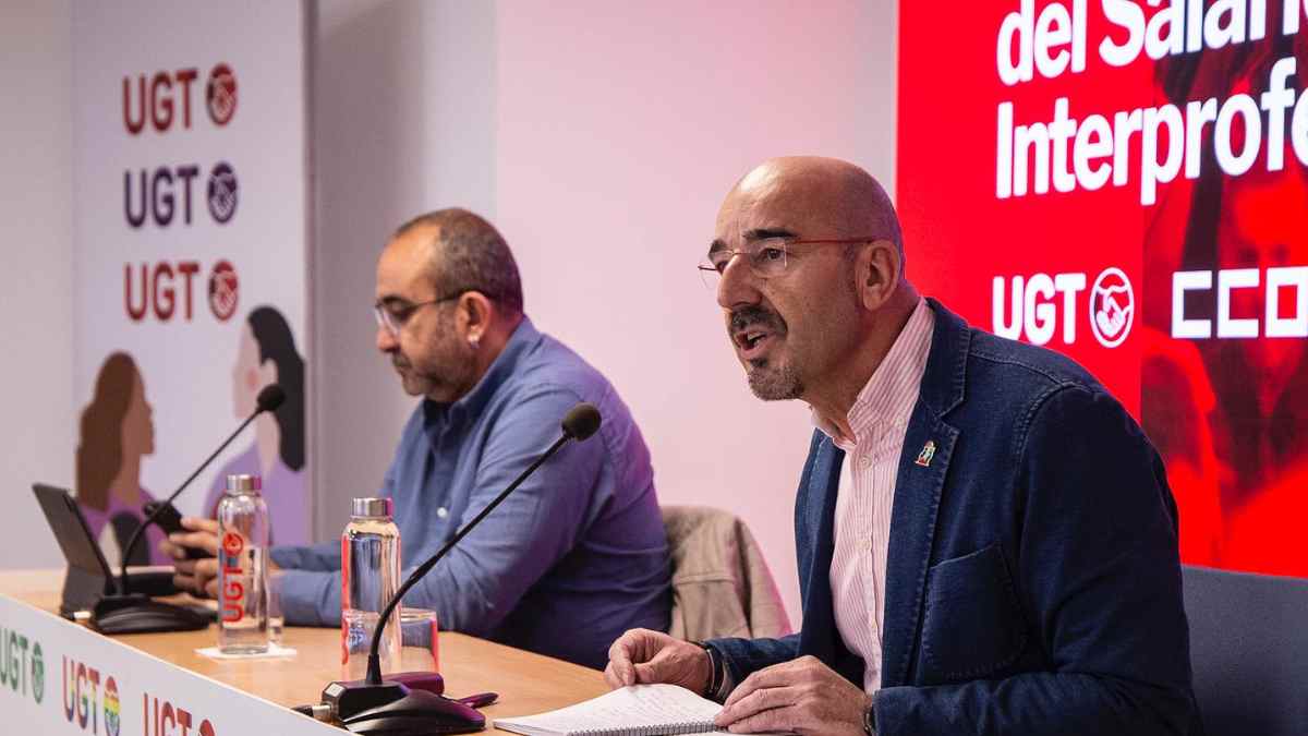 Rueda de prensa de CCOO y UGT sobre la propuesta de subida del SMI en 2026.