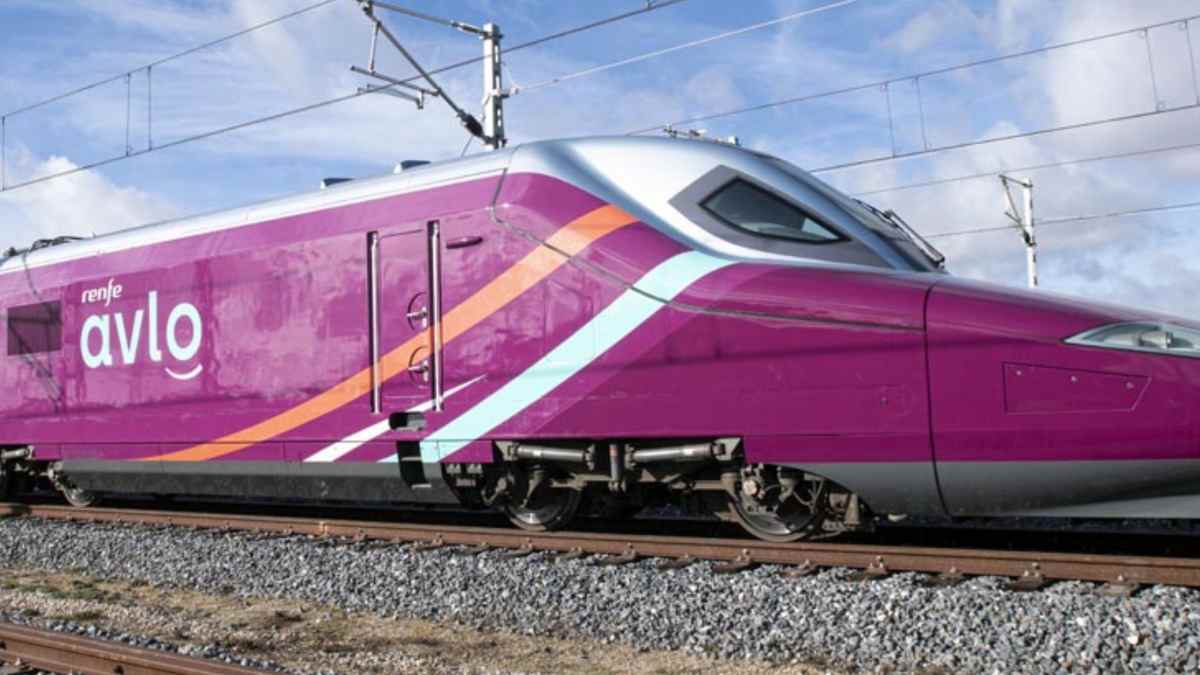 Tren Avlo de Renfe en la promoción de billetes desde siete euros.