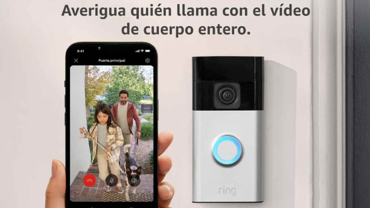 Videotimbre Ring mostrando vídeo en móvil con función de visión completa del cuerpo.