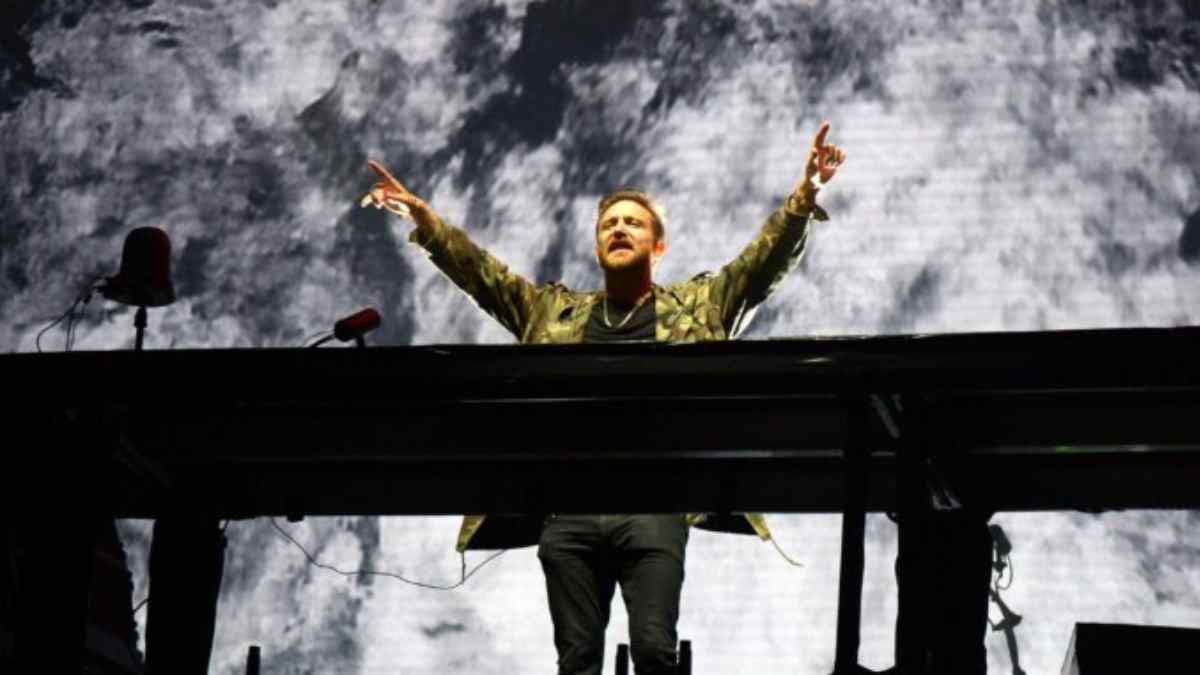 Actuación David Guetta en un festival.