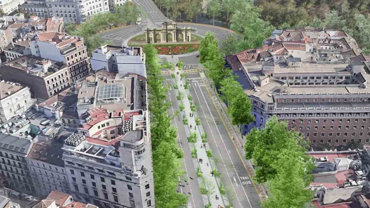 Vista aérea del Paseo de Recoletos y la Puerta de Alcalá durante los cortes de tráfico en Madrid en el puente.