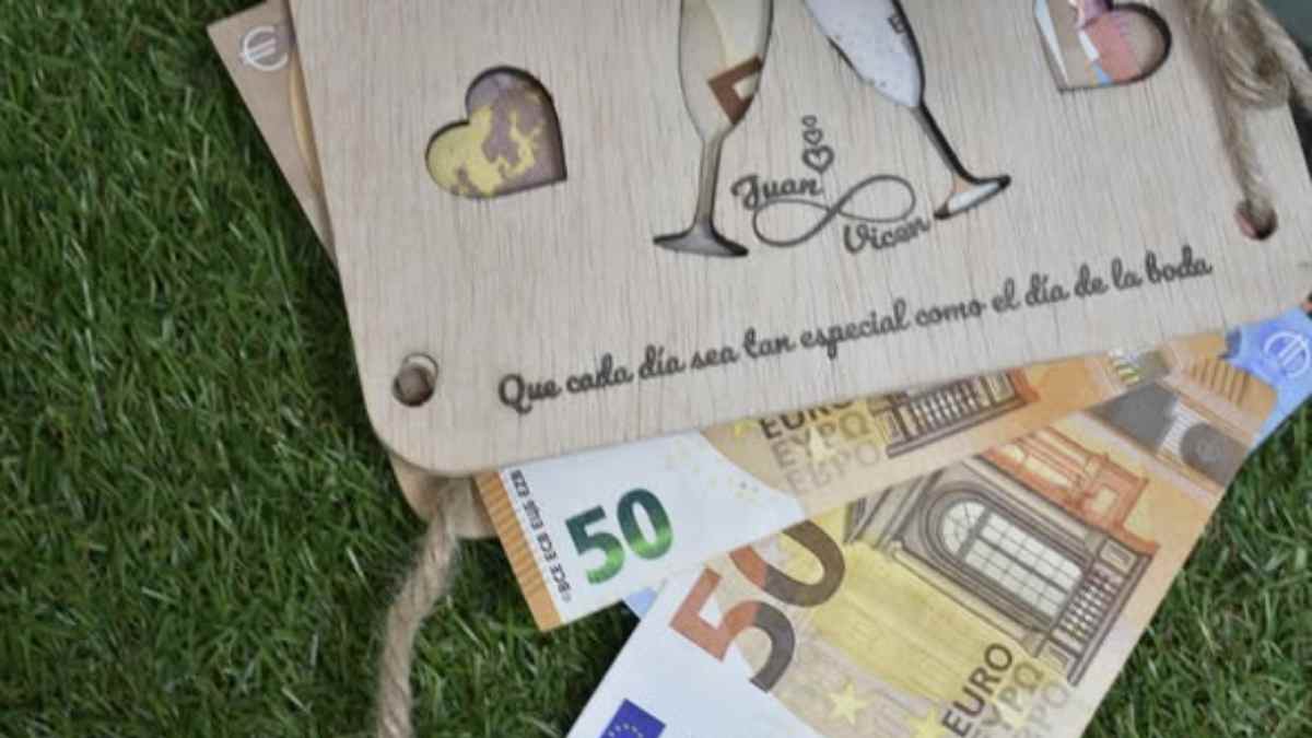 regalos de boda en dinero que deben declararse a Hacienda.