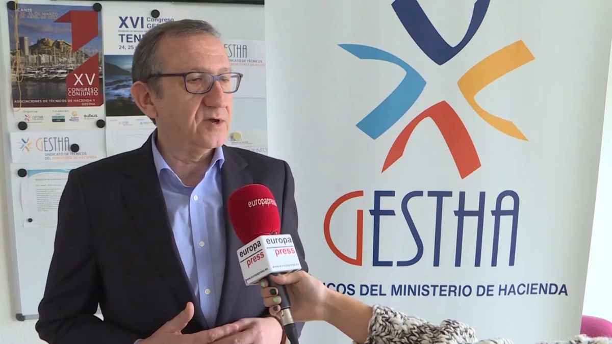 Técnico de Hacienda de Gestha ofrece declaraciones sobre recomendaciones fiscales para reducir el IRPF antes de fin de año.