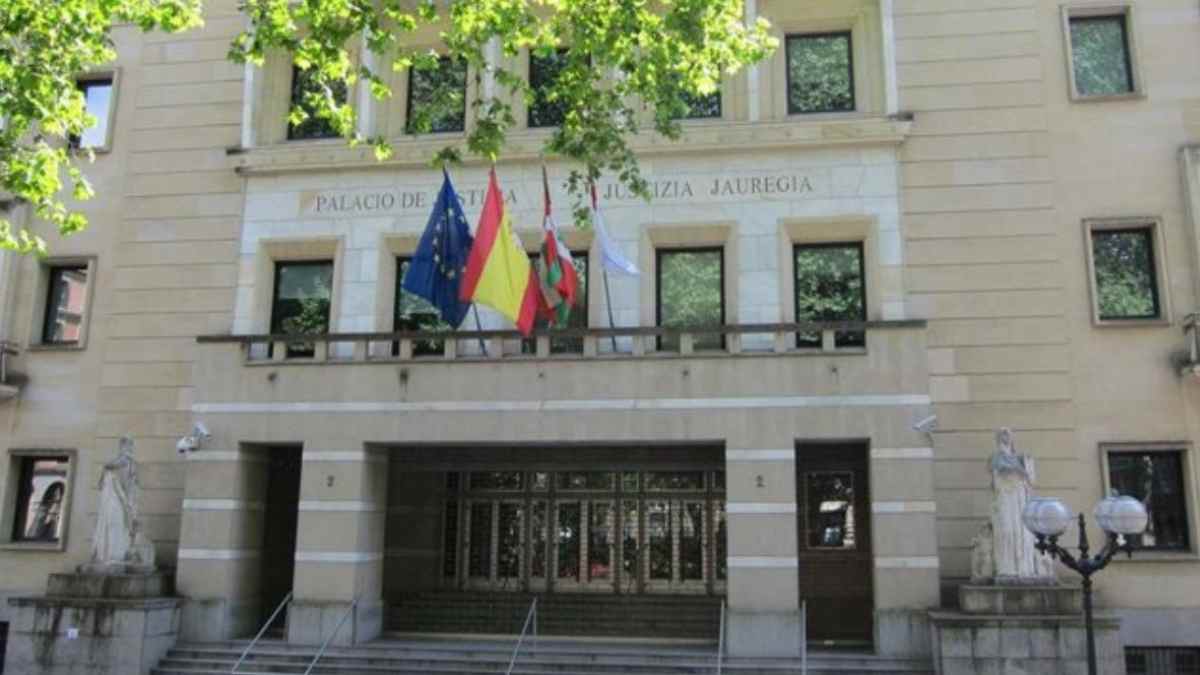 Fachada del Palacio de Justicia del País Vasco, sede del TSJ.