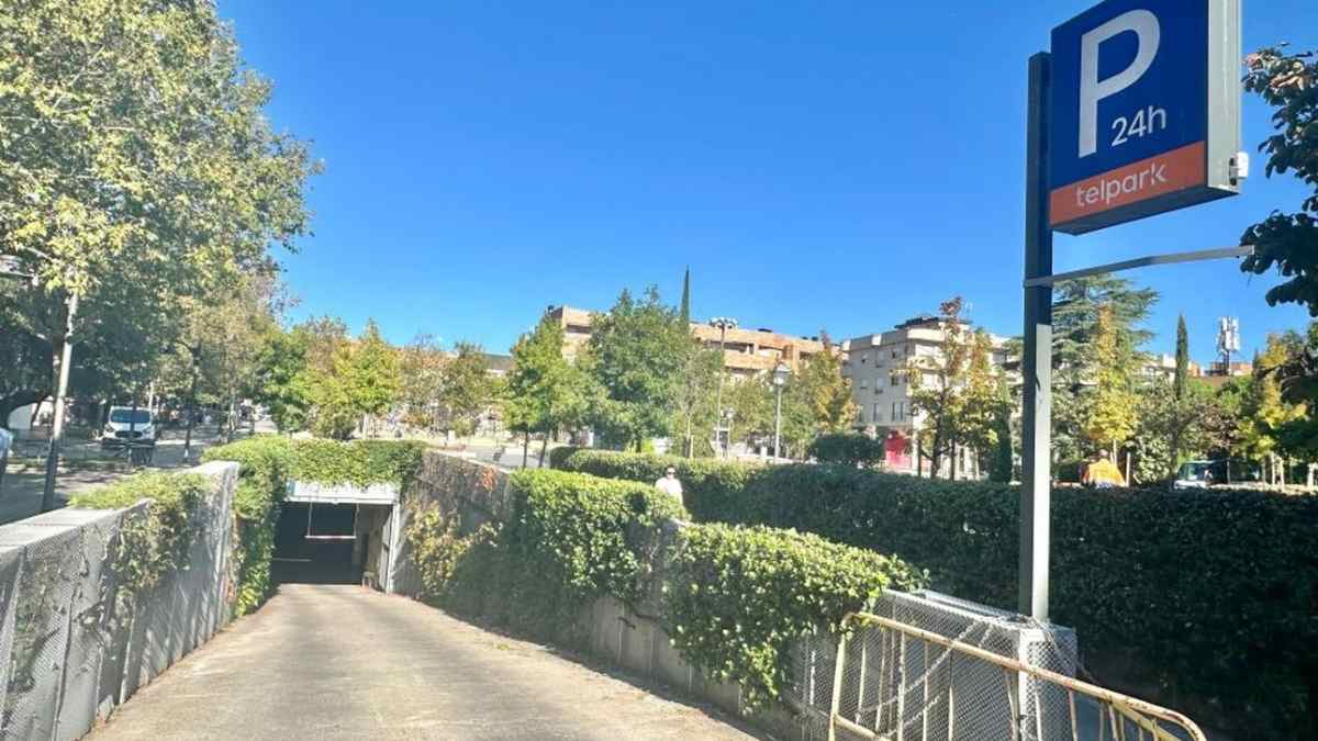 Entrada a un parking Telpark en Madrid con descuentos de hasta el 50 % durante el mes de enero