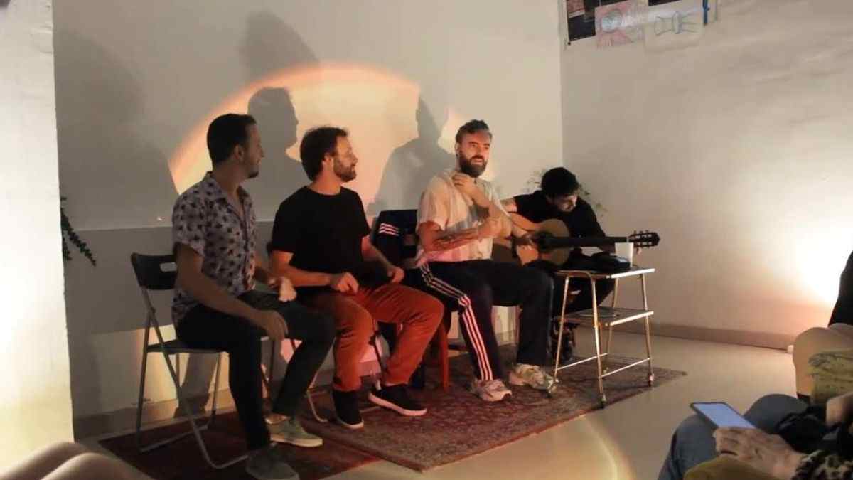 Concierto acústico en la reapertura de Espacio Loseta en Lavapiés el 21 de febrero