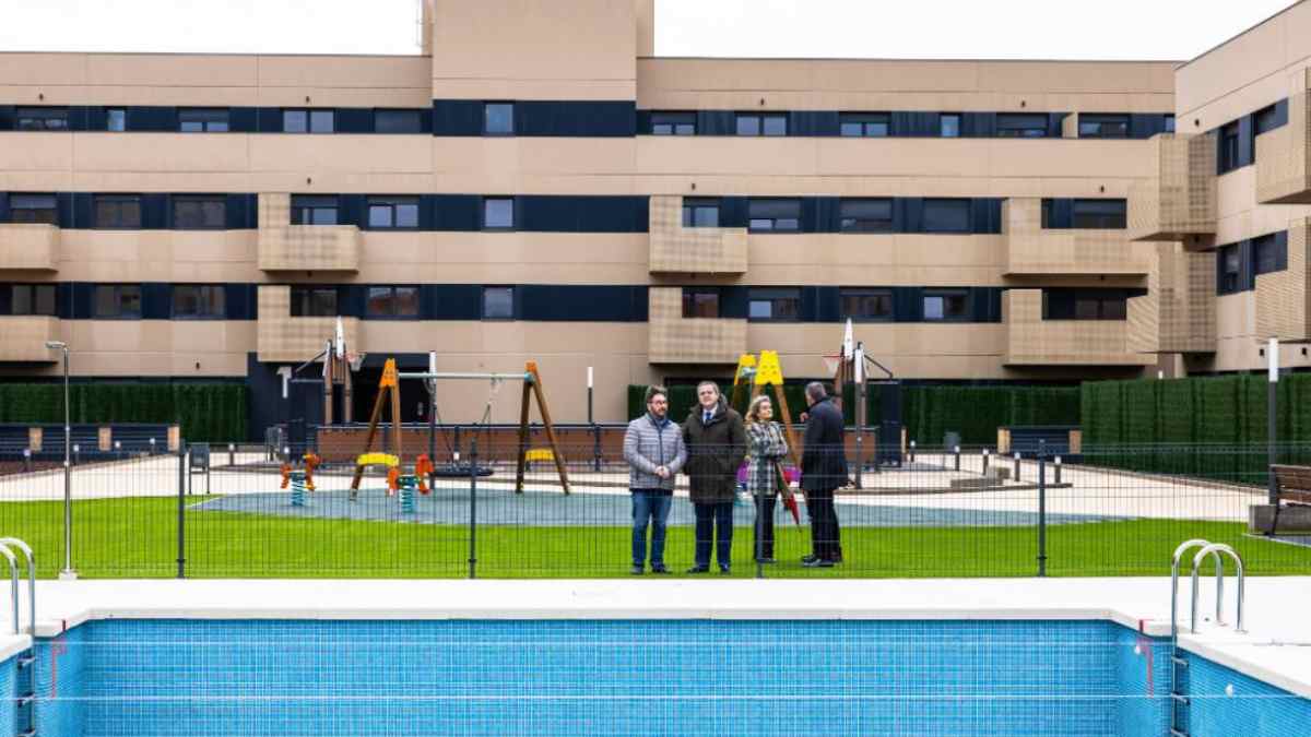 Viviendas del Plan Vive en Pinto con piscina y zonas comunes en promoción de alquiler asequible