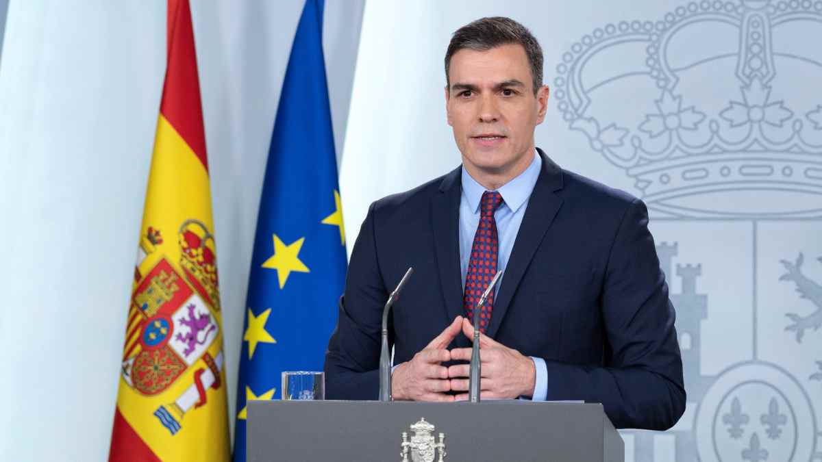 Pedro Sánchez anuncia la prestación universal de 200 euros por hijo en rueda de prensa en Moncloa