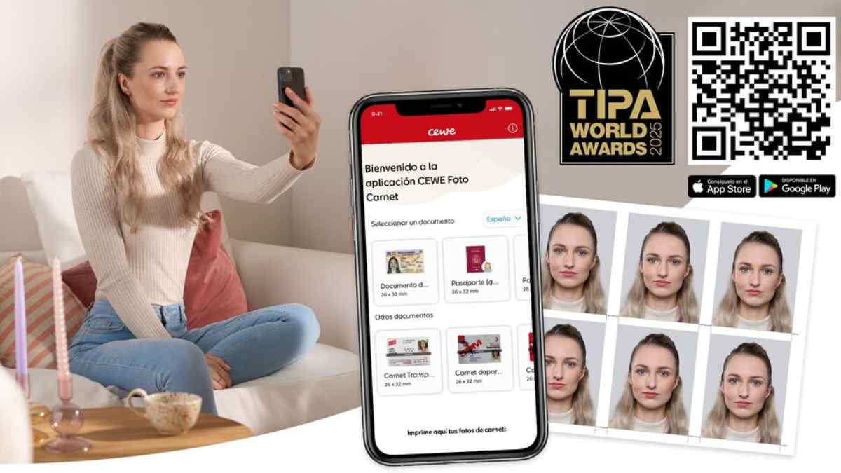 Mujer haciéndose una foto de carnet con el móvil usando la app CEWE Foto Carnet para DNI y pasaporte