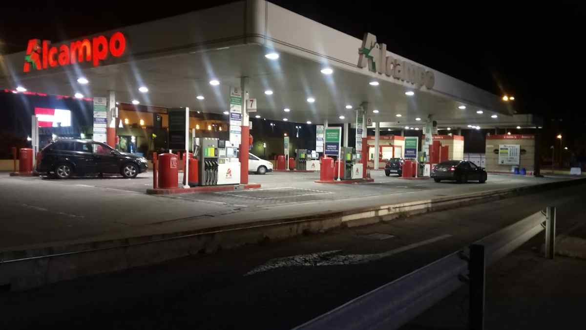 Gasolinera Alcampo en Alcalá de Henares con la gasolina 98 más barata de Madrid