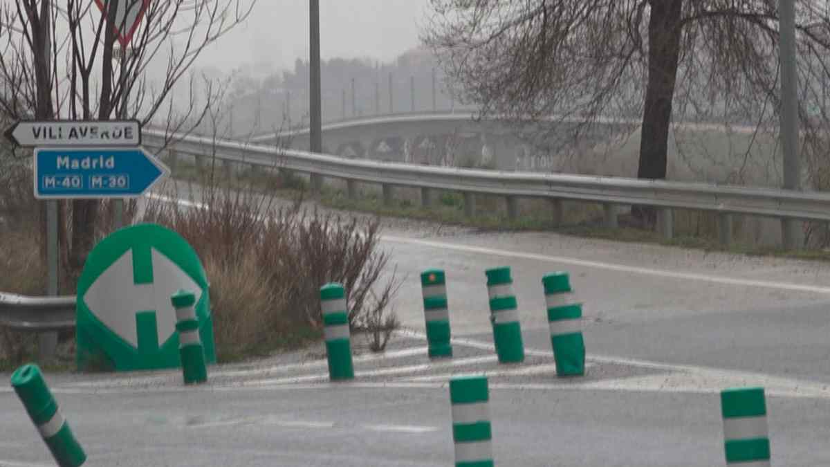 puntos negros carreteras Madrid tramo peligroso N-6 señalizacion desvio carretera inundada