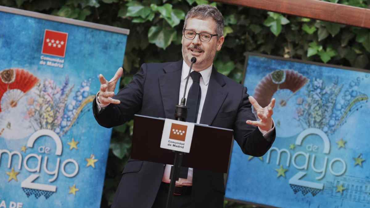 Presentación del espectáculo de 1000 drones del 2 de mayo en Madrid por la Comunidad de Madrid