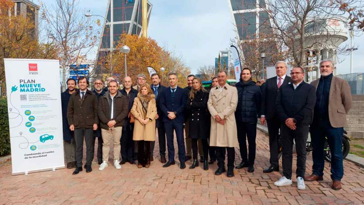 Plan Mueve Madrid 2026 presentación oficial ayudas achatarramiento coches sin etiqueta Comunidad de Madrid
