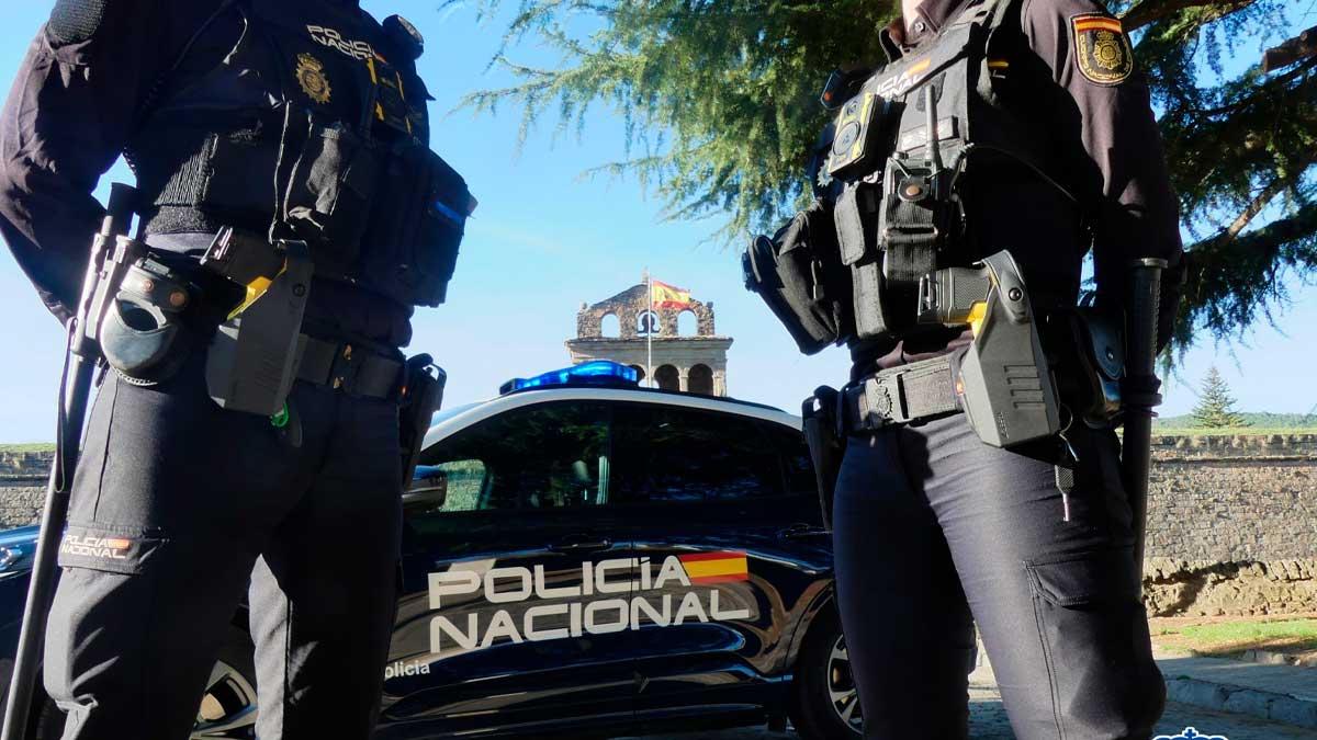 Policía Nacional en Madrid durante operativo contra la criminalidad