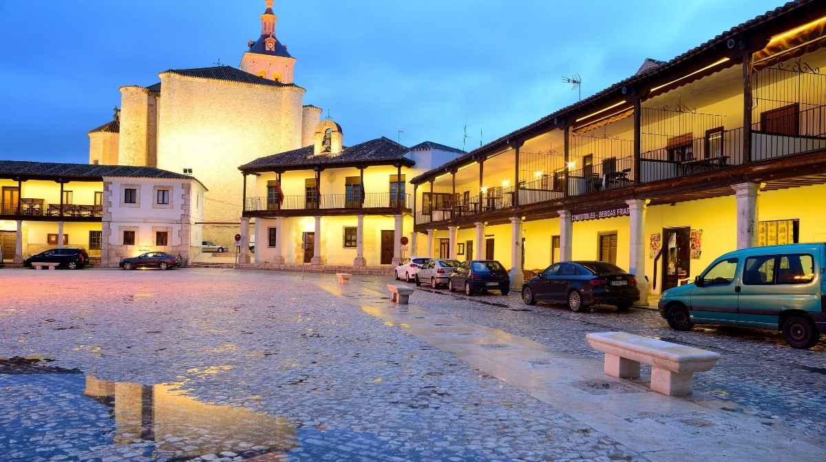 Plaza Mayor de Colmenar de Oreja, el pueblo con la vivienda más barata de la Comunidad de Madrid