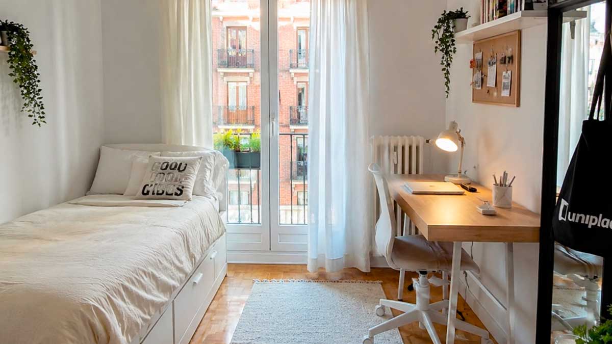 Habitación amueblada en un piso compartido para estudiantes en Madrid