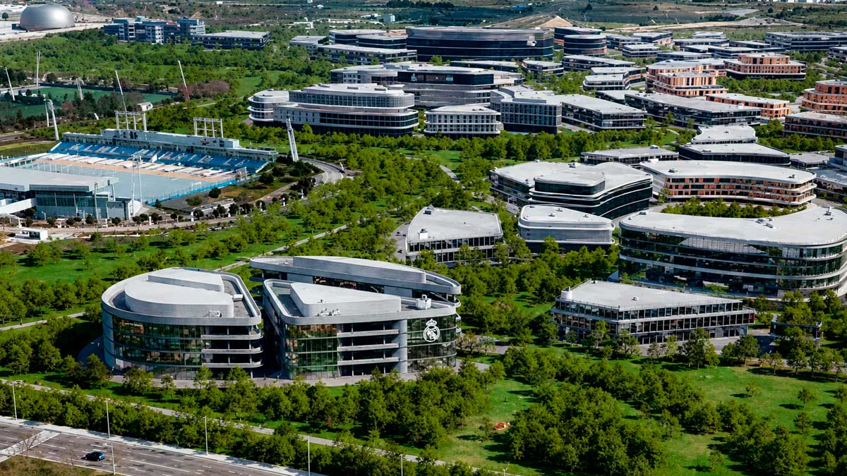 Recreación del Madrid Innovation District proyectado en los terrenos del Real Madrid en Valdebebas.