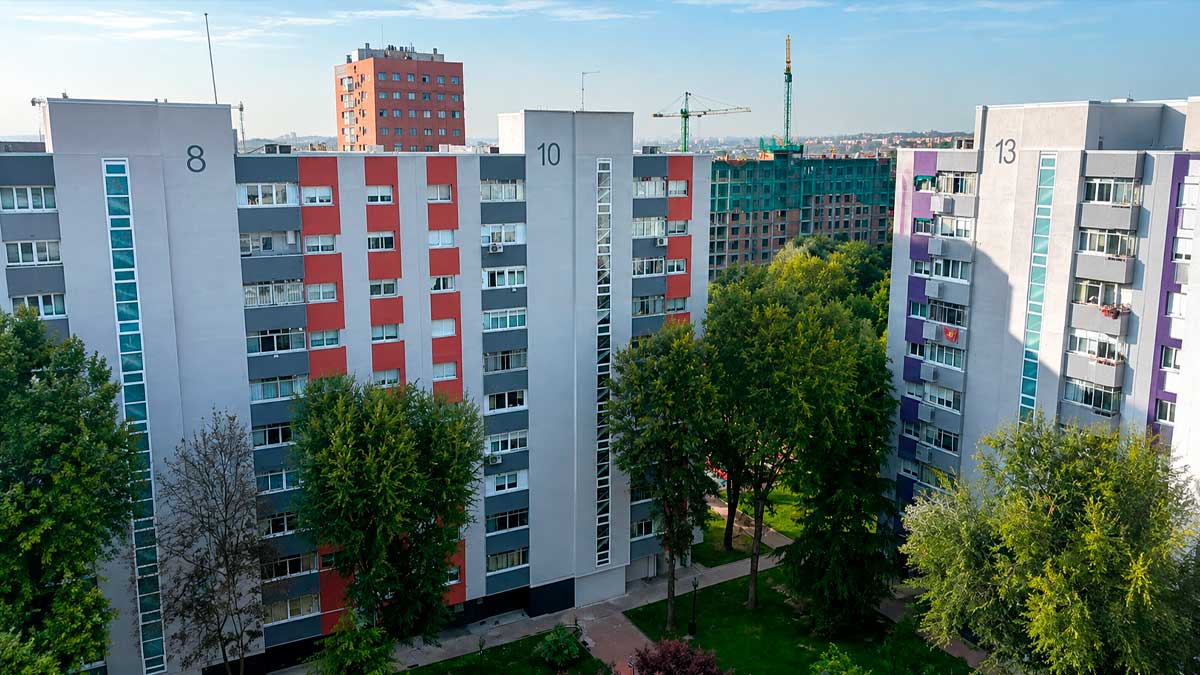 Edificios residenciales en Orcasitas tras rehabilitación y ayudas para 2026