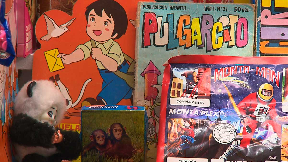 Juguetes y cómics antiguos en la exposición Yo fui a EGB en Madrid